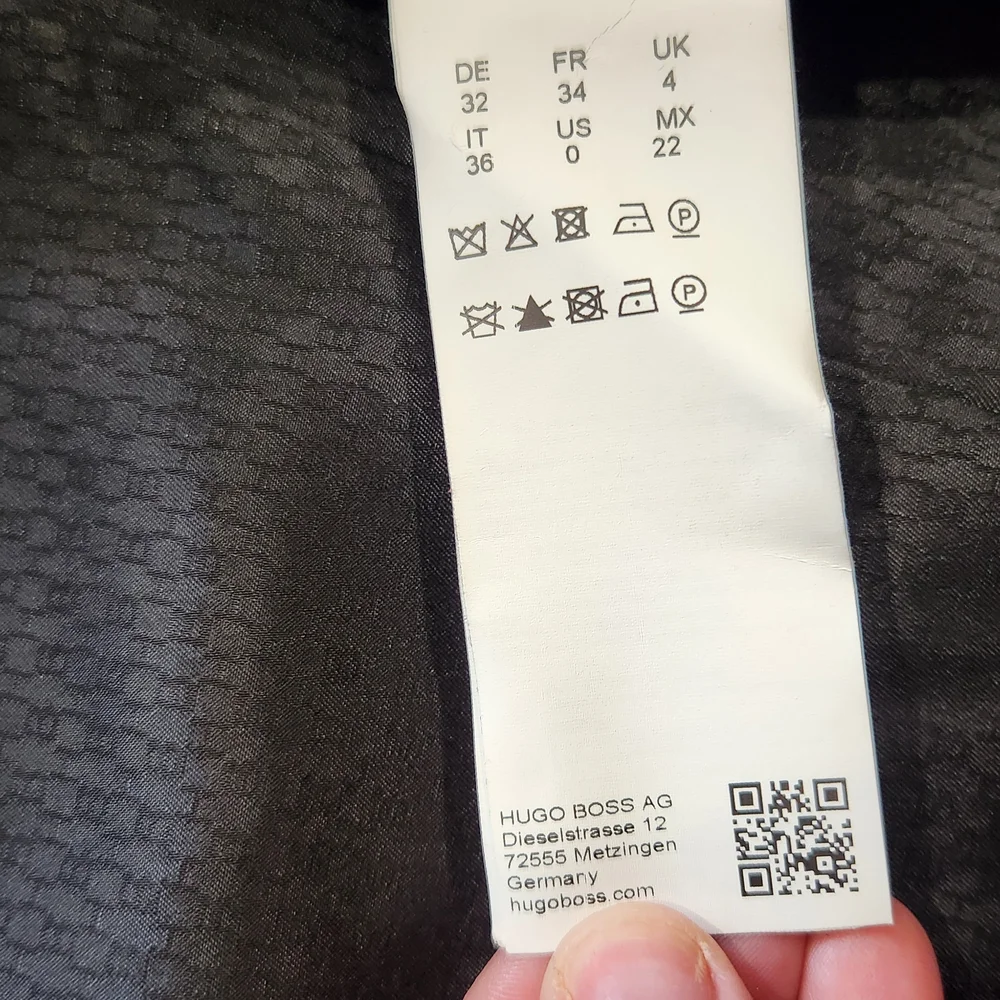 Hugo Boss Red and Black Tailored Blazer - Picture 10 of 15